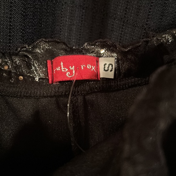 Shimmery ruffled little black dress - Picture 3 of 3